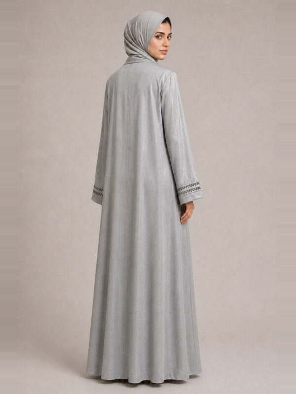 Fizza Abaya, back.