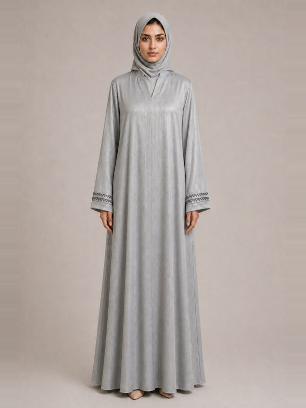 Fizza Abaya, hem.