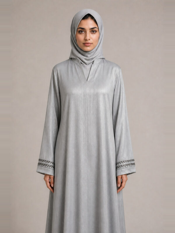 Fizza Abaya, waist.