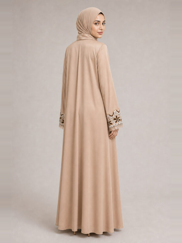 Maryam Satin Abaya — back Maryam Satin Abaya, back.