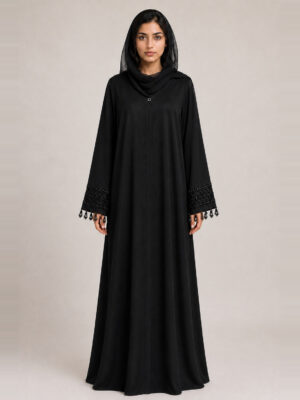 Nadira Crepe Abaya — hem Nadira Crepe Abaya, hem.