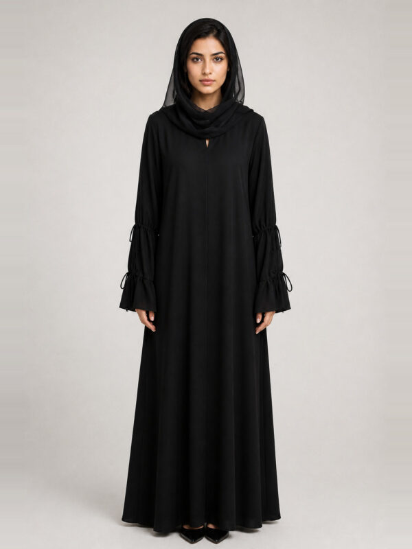 Naila Crepe Abaya, hem.
