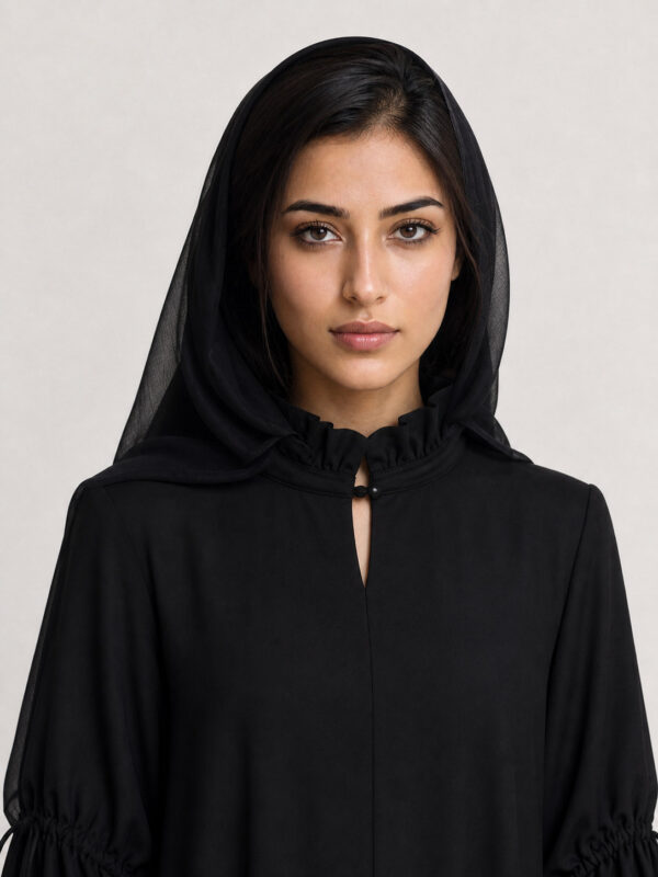 Naila Crepe Abaya, neckline and bodice.