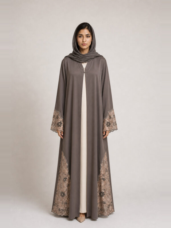 Nasreen Lace Abaya, hem.