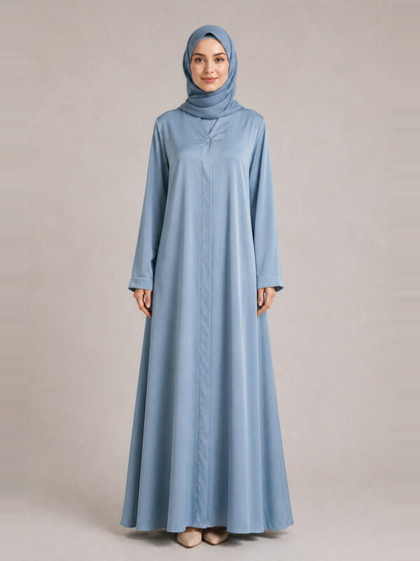 Safiya Abaya, hem.