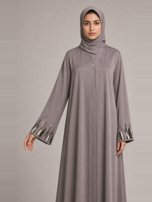 Salma Crepe Abaya, sleeve and cuff.