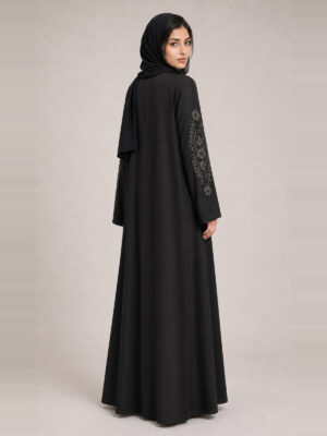 Shazna Crepe Abaya — back Shazna Crepe Abaya, back.