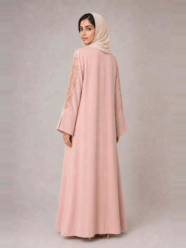 Warda Crepe Abaya — back Warda Crepe Abaya, back.